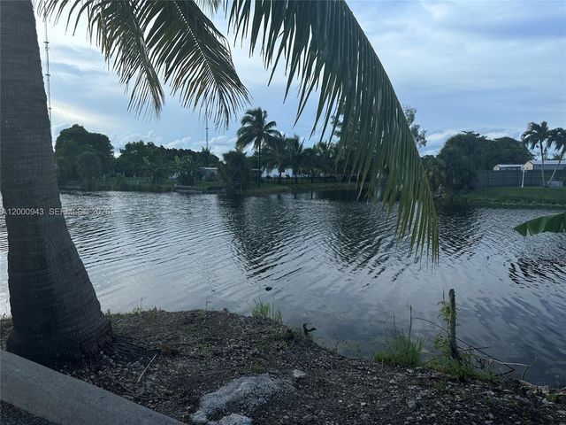 11 NE 204th St 1, Miami Gardens, FL 33179