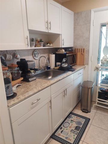 11 NE 204th St 1, Miami Gardens, FL 33179