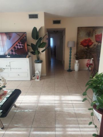11 NE 204th St 1, Miami Gardens, FL 33179