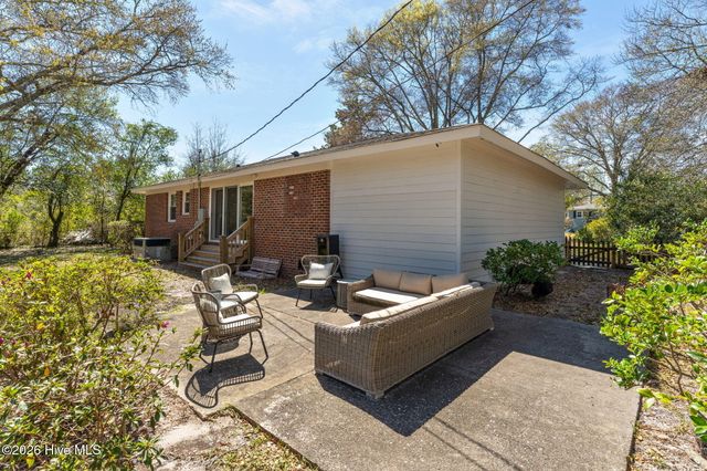 339 Green Meadows Drive, Wilmington, NC 28405