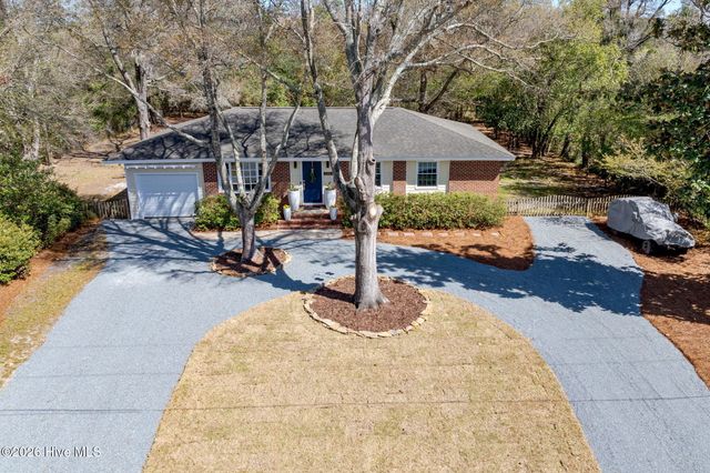 339 Green Meadows Drive, Wilmington, NC 28405