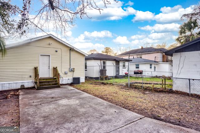 716 W 48th Street, Savannah, GA 31405