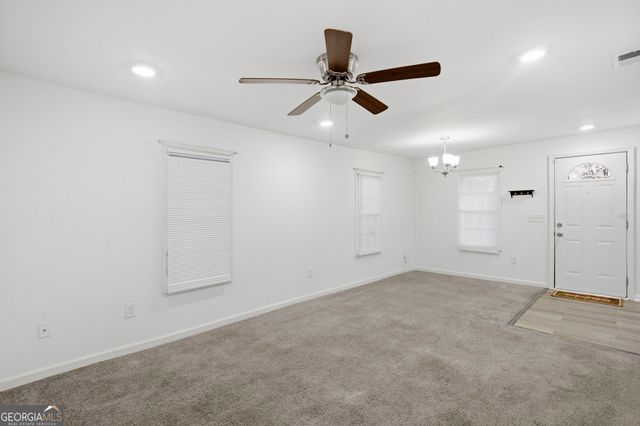 716 W 48th Street, Savannah, GA 31405