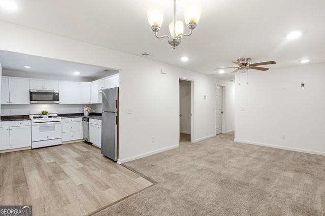 716 W 48th Street, Savannah, GA 31405