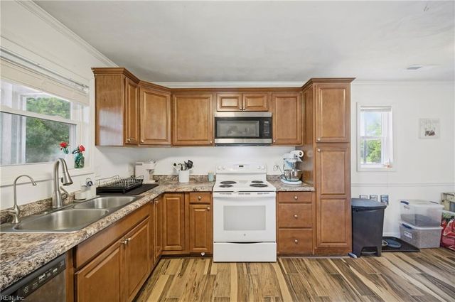 117 Bryan RD, Knotts Island, NC 27950