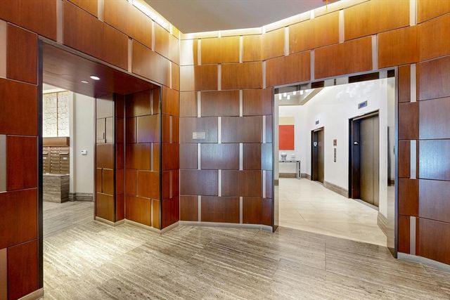 100 Lovejoy Wharf 5Q, Boston, MA 02114