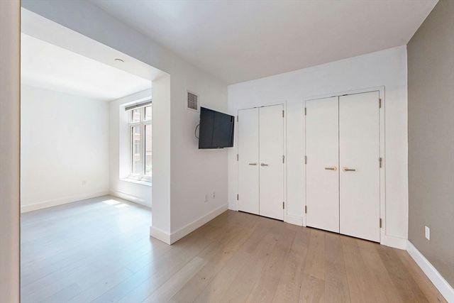 100 Lovejoy Wharf 5Q, Boston, MA 02114