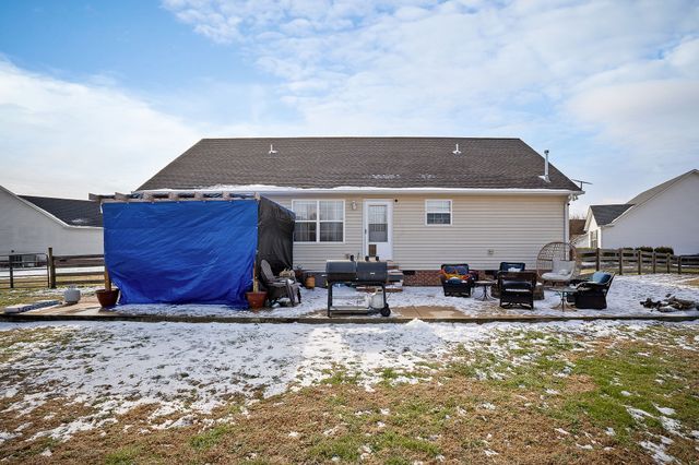 255 Greenwood Dr, Smithville, TN 37166