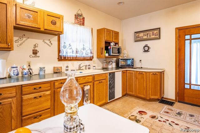 200 S Oak Street, Durand, MI 48429