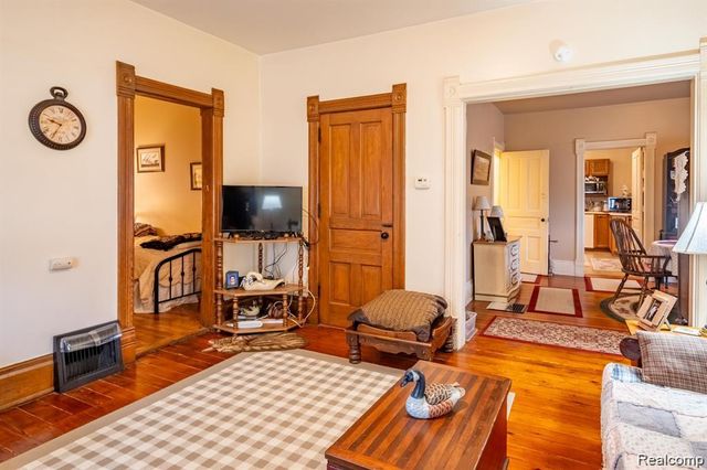 200 S Oak Street, Durand, MI 48429