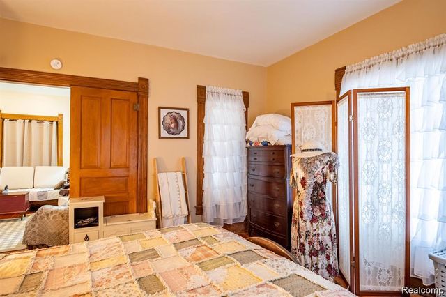 200 S Oak Street, Durand, MI 48429