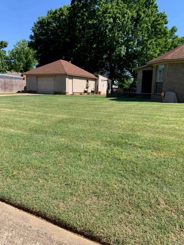420 Cheyenne Street, Conway, AR 72032