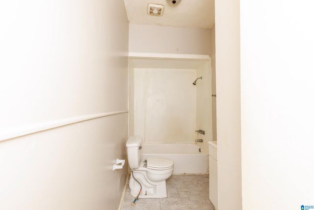 5402 AVENUE D, Fairfield, AL 35064