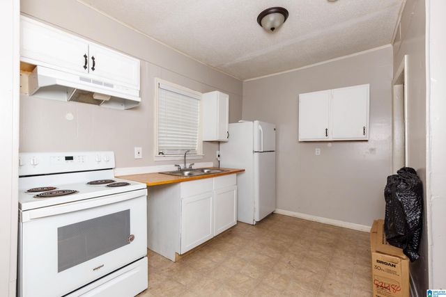 5402 AVENUE D, Fairfield, AL 35064