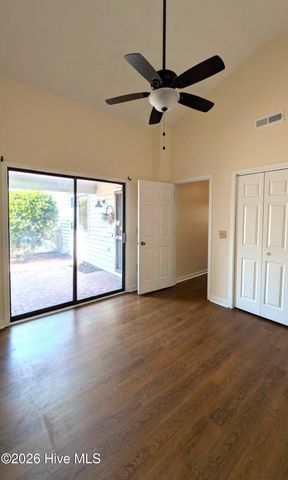 221 Inland Greens Circle, Wilmington, NC 28405