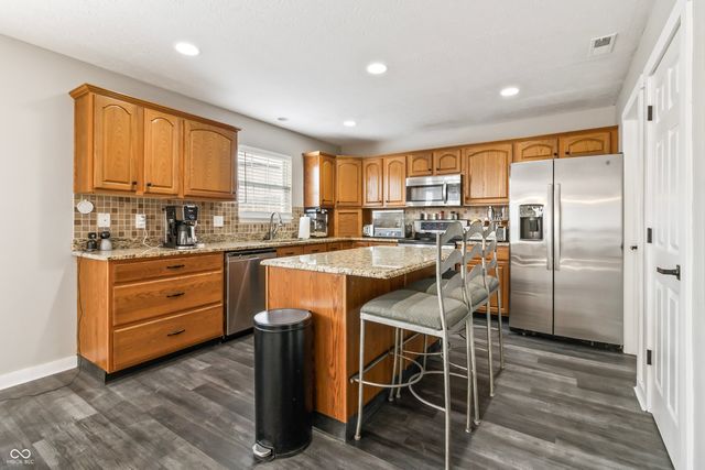 6467 W Deer Crossing Boulevard, Mccordsville, IN 46055