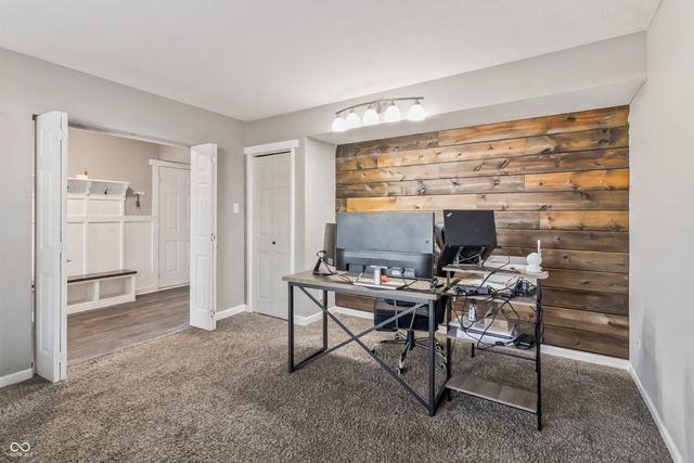 6467 W Deer Crossing Boulevard, Mccordsville, IN 46055