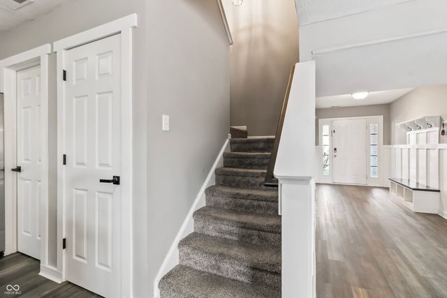 6467 W Deer Crossing Boulevard, Mccordsville, IN 46055