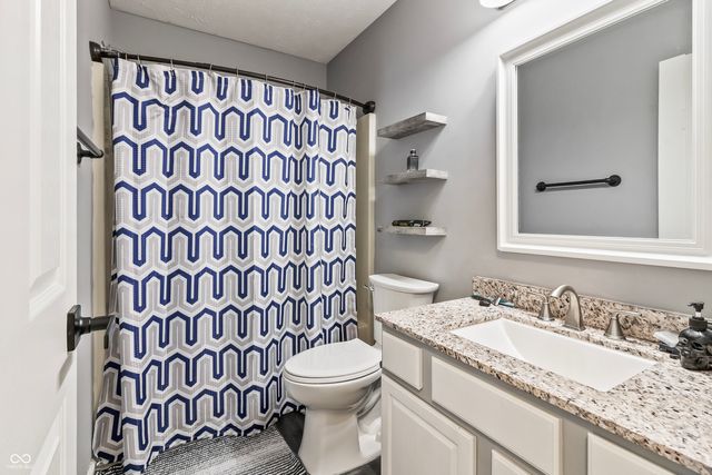 6467 W Deer Crossing Boulevard, Mccordsville, IN 46055