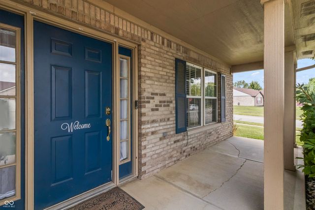 6467 W Deer Crossing Boulevard, Mccordsville, IN 46055