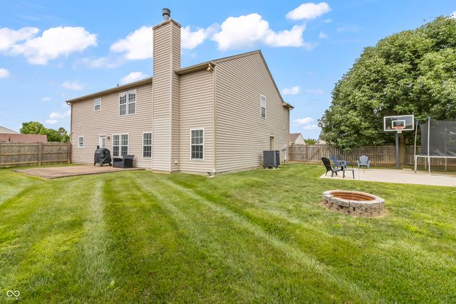 6467 W Deer Crossing Boulevard, Mccordsville, IN 46055