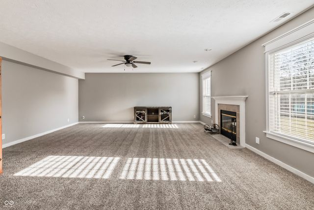 6467 W Deer Crossing Boulevard, Mccordsville, IN 46055