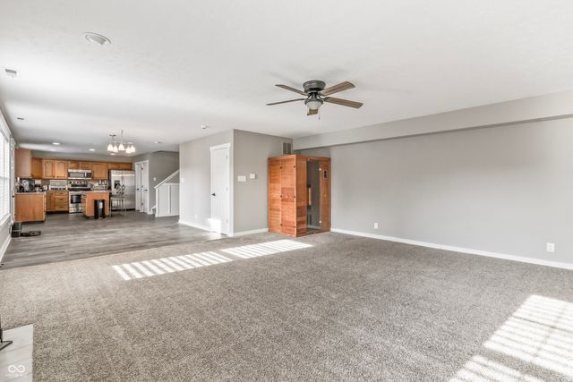 6467 W Deer Crossing Boulevard, Mccordsville, IN 46055