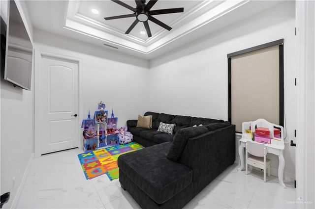 3101 W Brentwood Drive, Edinburg, TX 78539