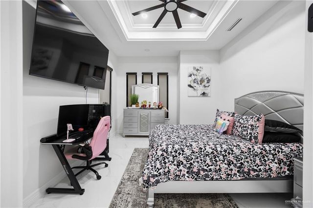 3101 W Brentwood Drive, Edinburg, TX 78539