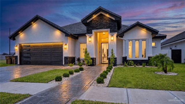 3101 W Brentwood Drive, Edinburg, TX 78539