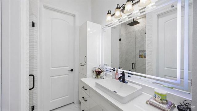 3101 W Brentwood Drive, Edinburg, TX 78539