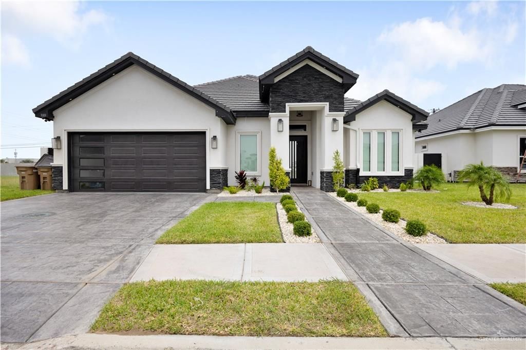 3101 W Brentwood Drive, Edinburg, TX 78539