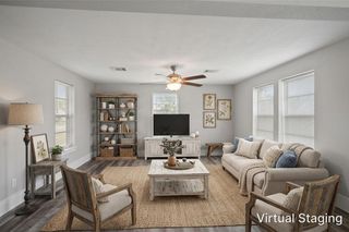 102 22nd Street N, Texas City, TX 77590