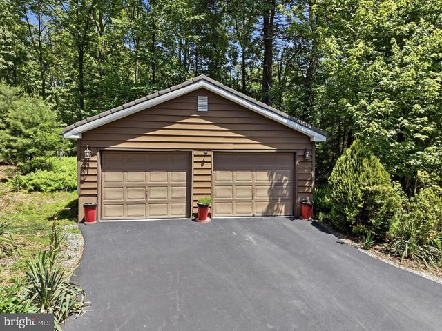 55 MOLENDA CIR, Lehighton, PA 18235