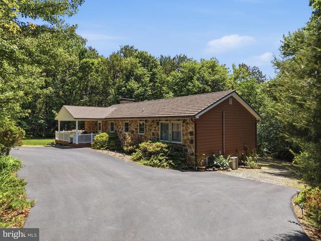55 MOLENDA CIR, Lehighton, PA 18235