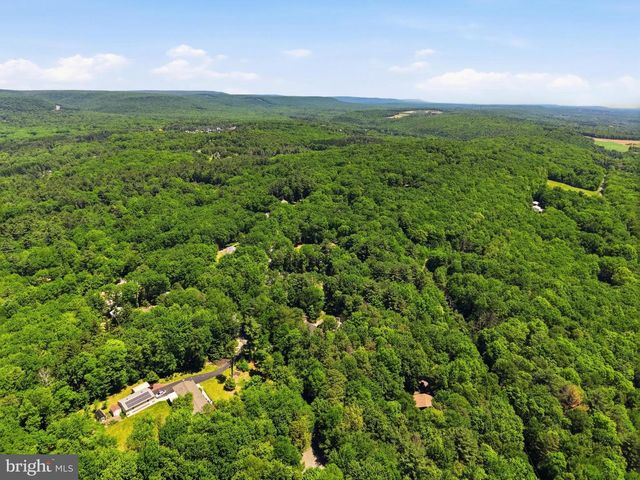 55 MOLENDA CIR, Lehighton, PA 18235