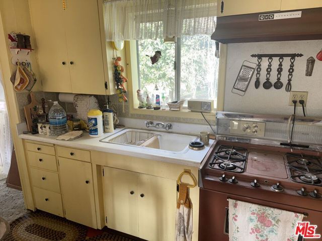 21854 Whispering Pines Drive, Cedarpines Park, CA 92322