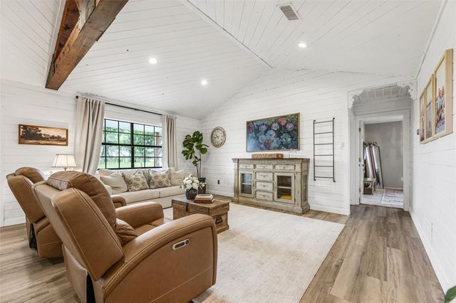 10299 County Road 309, Navasota, TX 77868