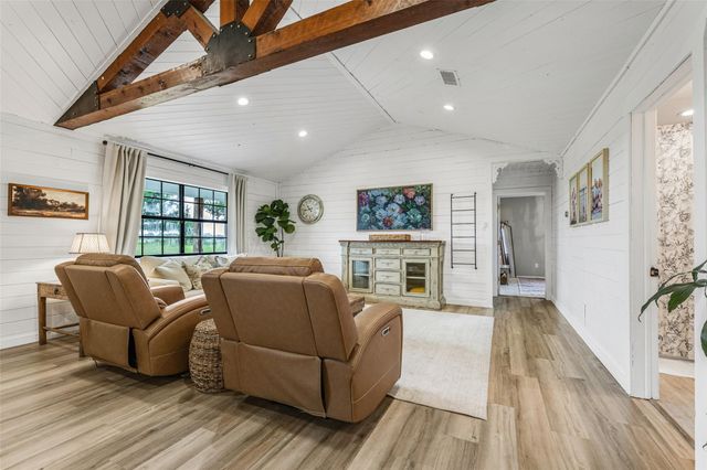 10299 County Road 309, Navasota, TX 77868