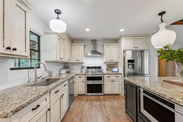 10299 County Road 309, Navasota, TX 77868