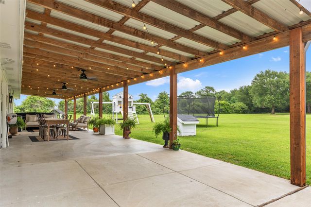 10299 County Road 309, Navasota, TX 77868