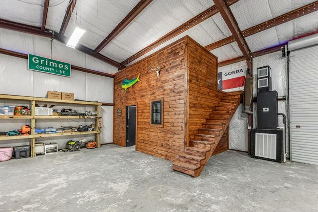 10299 County Road 309, Navasota, TX 77868