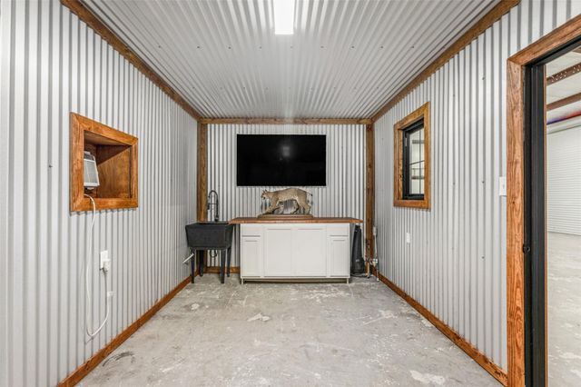 10299 County Road 309, Navasota, TX 77868
