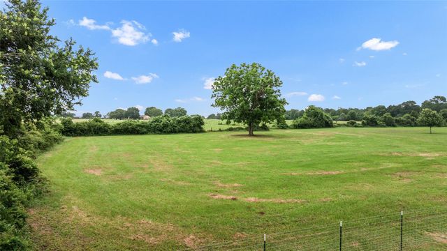 10299 County Road 309, Navasota, TX 77868
