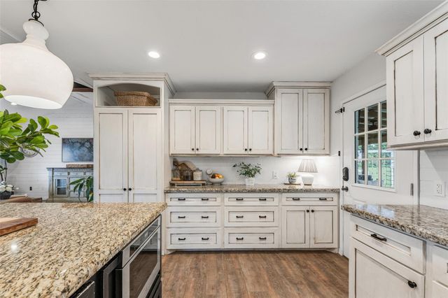 10299 County Road 309, Navasota, TX 77868