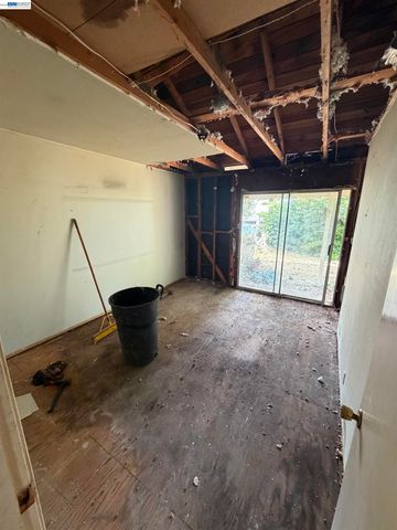 2729 Alamo Ct, Antioch, CA 94509