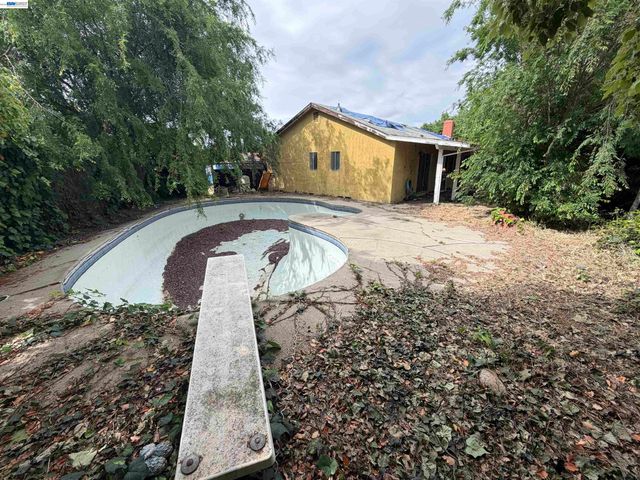 2729 Alamo Ct, Antioch, CA 94509