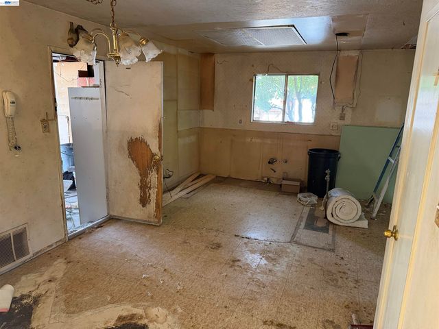 2729 Alamo Ct, Antioch, CA 94509