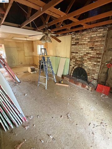 2729 Alamo Ct, Antioch, CA 94509