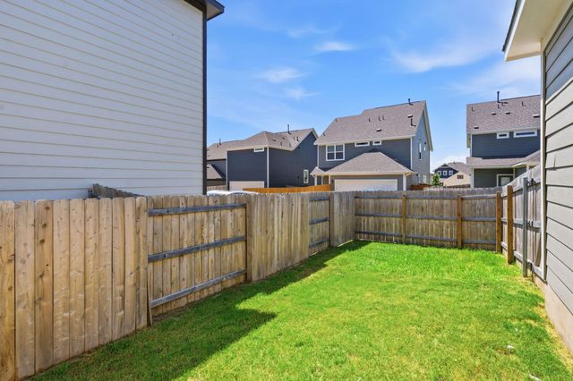 117 Clemens DR, Liberty Hill, TX 78642
